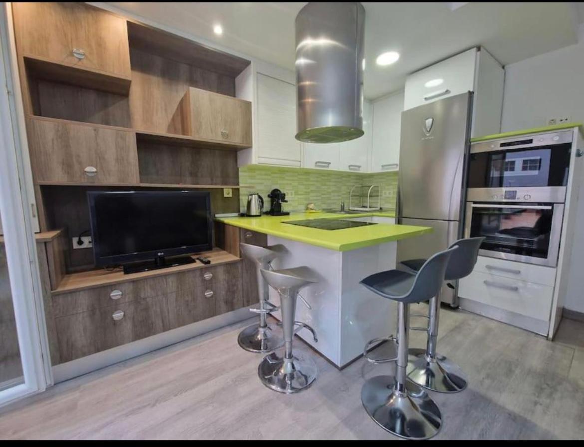 Apartamento Con Terraza Y Parking Gijón Kamer foto